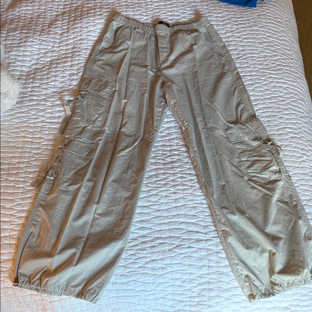 Zara Women’s cargo Pants